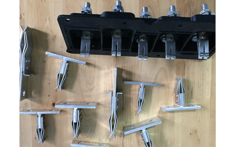 密集型母線槽插接箱配件 T字型銅插腳 銅接觸片